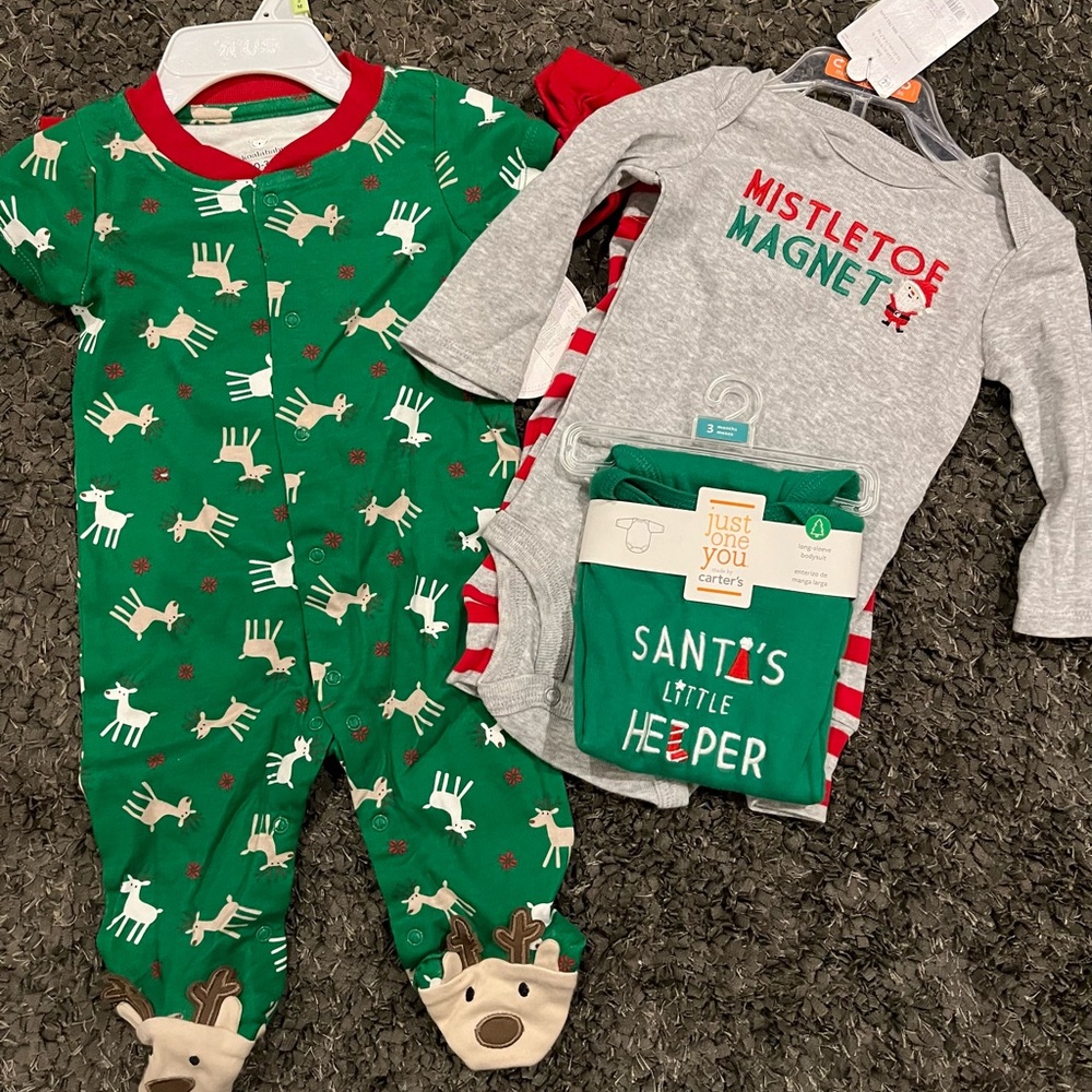 Christmas baby bundles size 3m